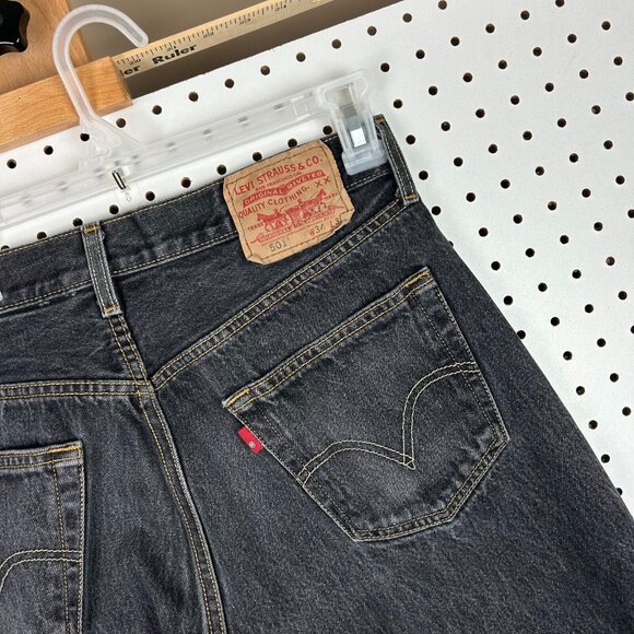 Levi's 501 Original Black Jeans Size 32x30 Straight Leg Skate Y2K Button Fly - Picture 3 of 9